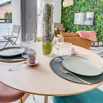Oiqia Bonnefoy ~ Appartement 1 Chambre Avec Balcon
